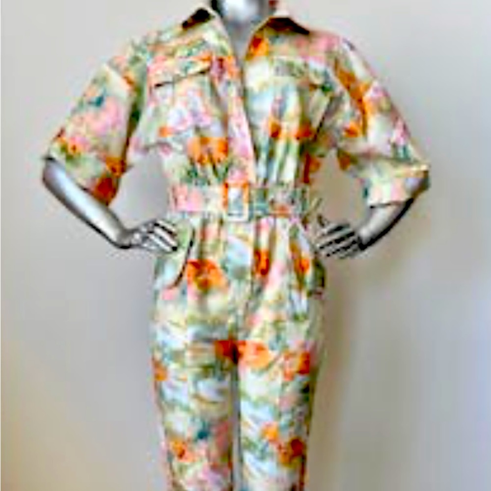 Super cute floral jumpsuit